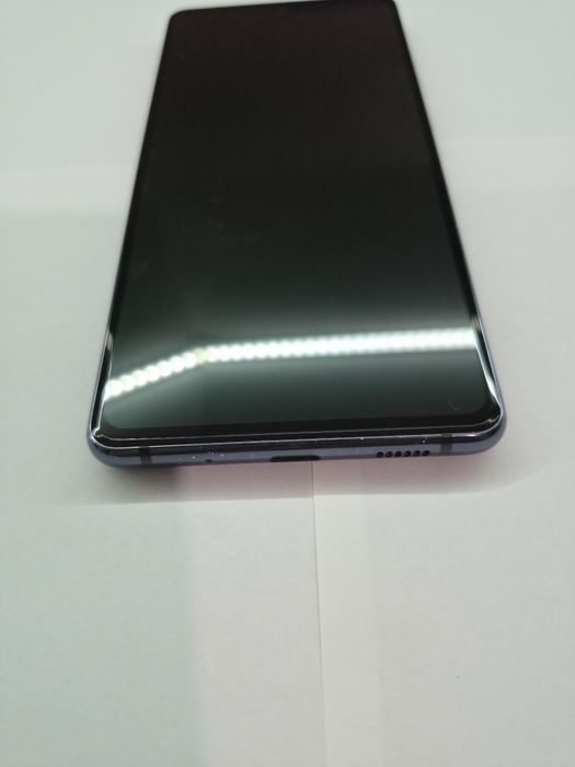 Смартфон Samsung S20FE 8/256