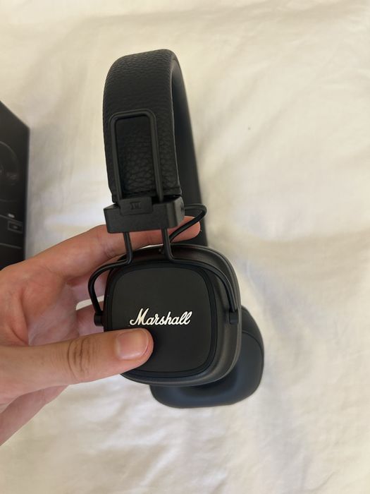 Auscultadores Bluetooth Marshall Major IV