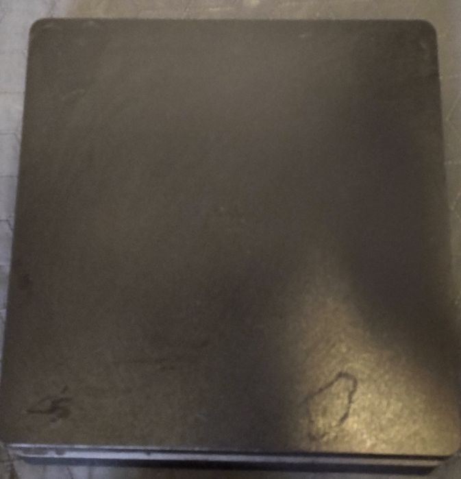 RtKonsola PS4 Slim