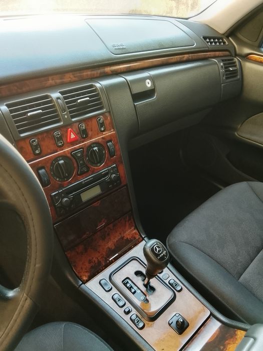 Mercedes 220CDI w210