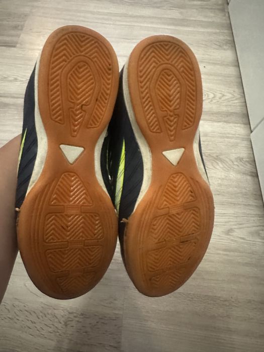 Buty halówki chłopięce