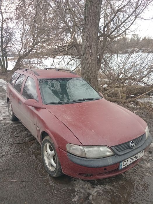 Продаю Опель Вектра Б  98 р. 2,0 дізель