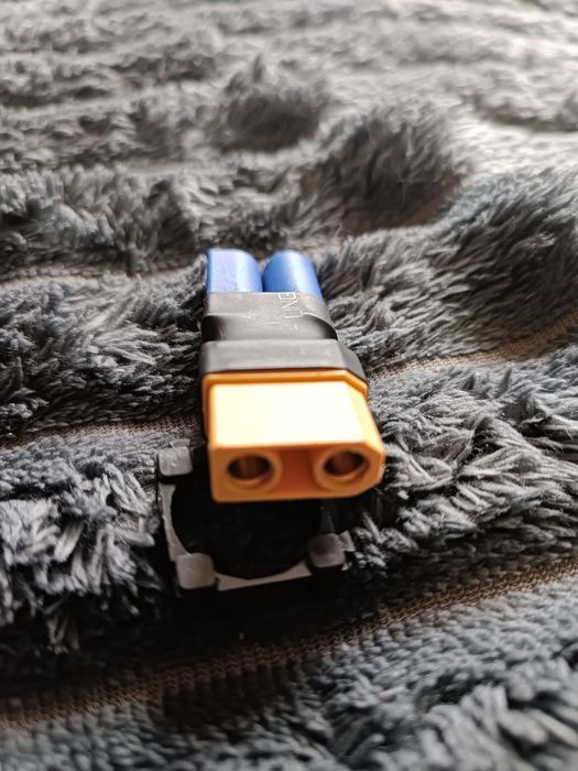 EC5 M-XT90 F - przejściówka do drona fpv