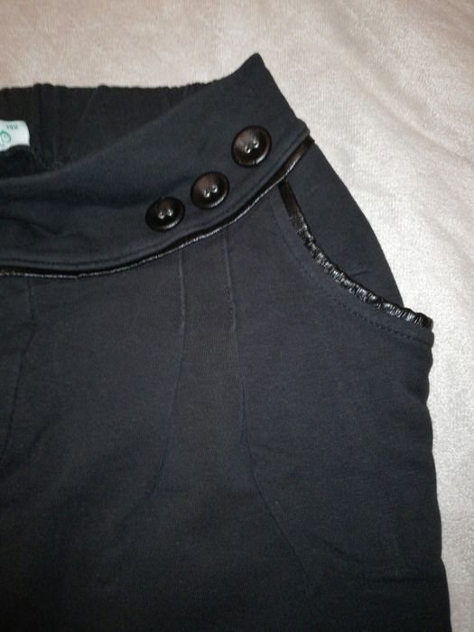 Spodnie r. 146 eleganckie sportowe