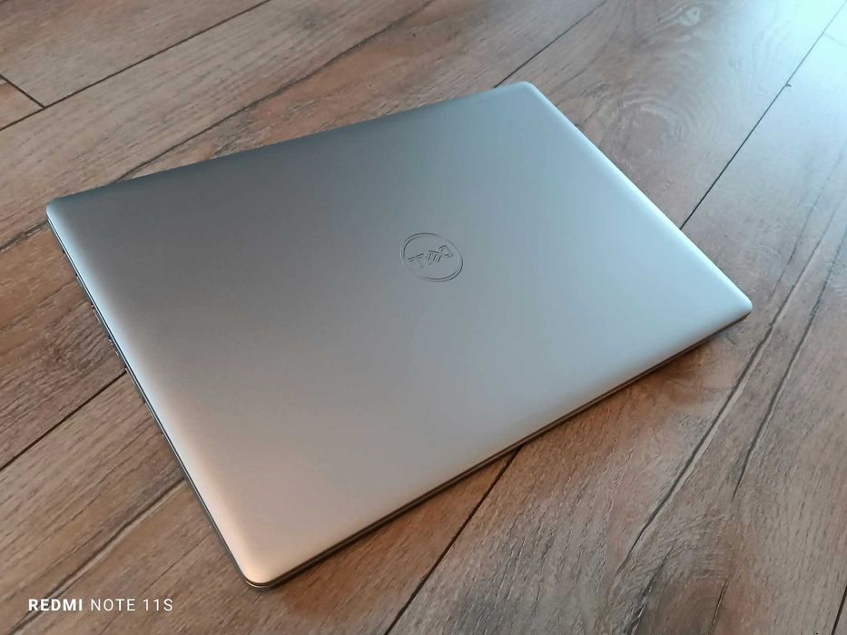 Laptop Dell ISPIRON SSD 250 gB RAM 16 gB jak nowy