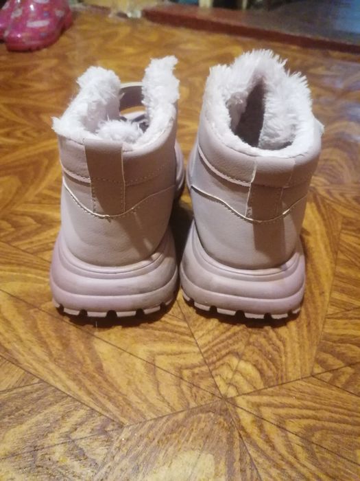 Ботинки,сапоги,сапожки для дівчинки 35 р.