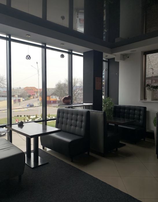 Здається в оренду кафе