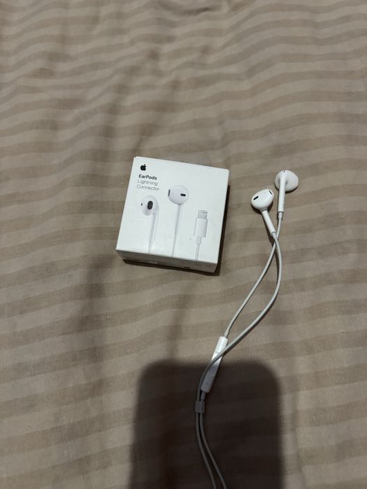 Навушники для айфон