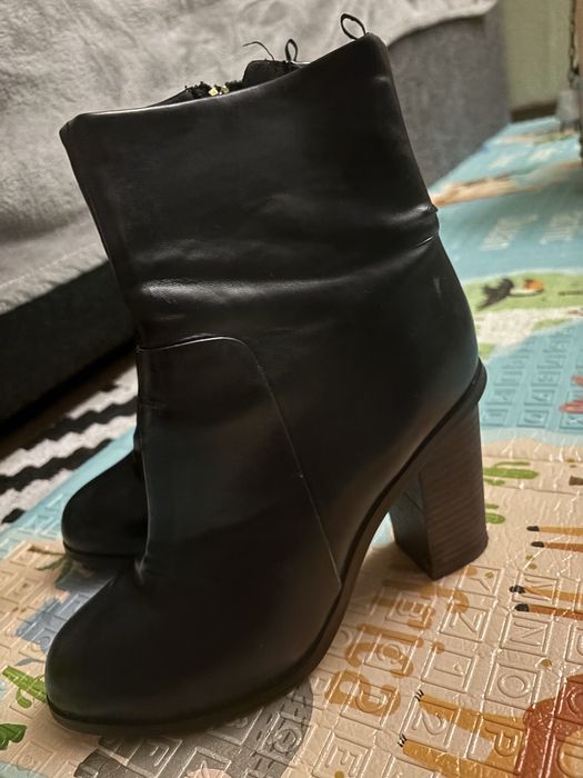 Жіночі черевики