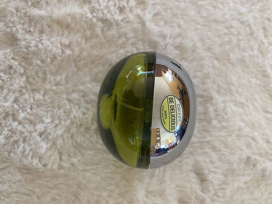 Szklane opakowanie po perfumach DKNY be delicious