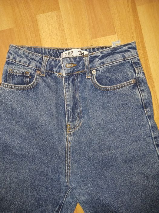 Джинсы клёш .джинсы мом