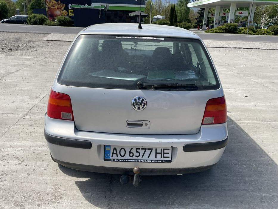 Volkswagen Golf-4