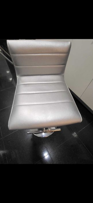 4 Cadeiras de cozinha OPORTUNIDADE