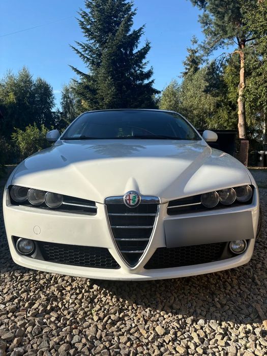 Alfa Romeo 159 Stan bdb  nowy akumulator z gwarancja + opony zimowe komplet z felgami