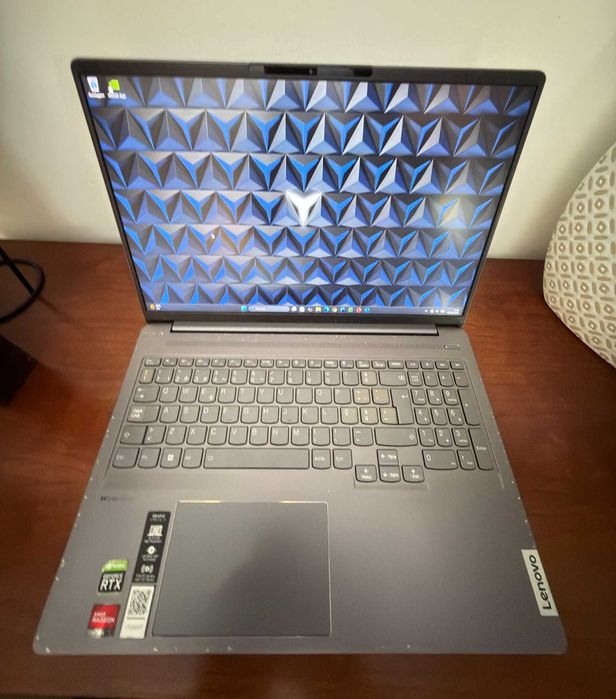 Lenovo IdeaPad PRO 5|16" 2.5K|Ryzen 7- 6800HS Creator Edition|RTX3050|