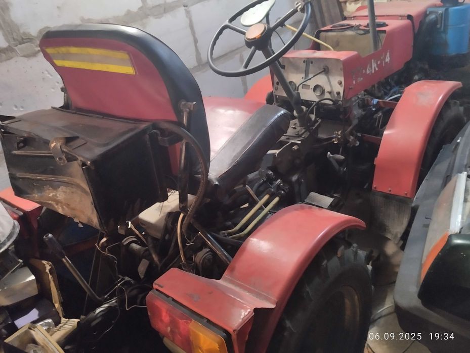 Продаж трактору tz4k14