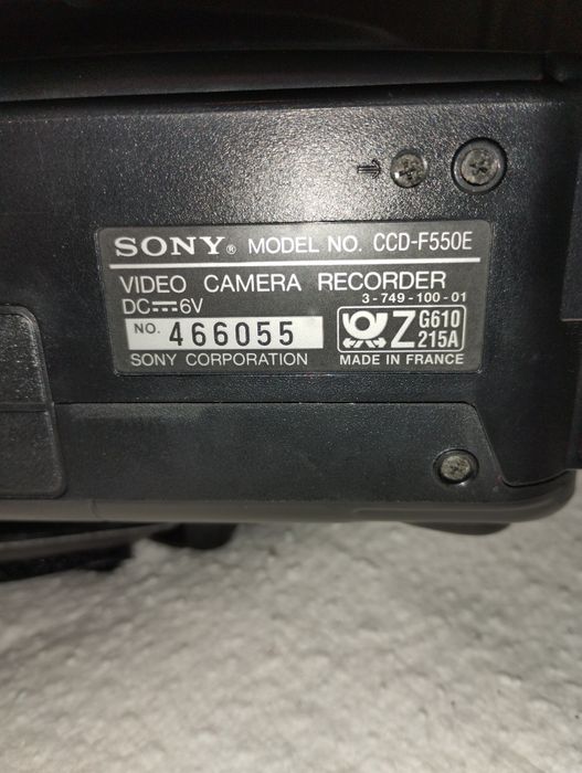 Câmara de filmar Sony CCD F550 E