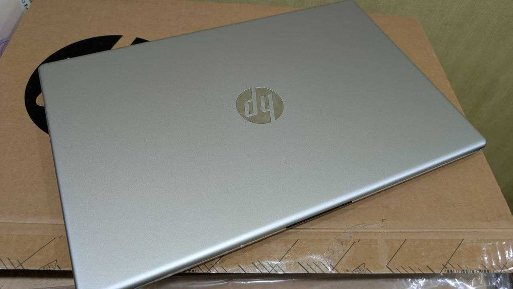 НОУТБУК НОВИЙ HP 15-fd0127dx (B4HN8UA)
