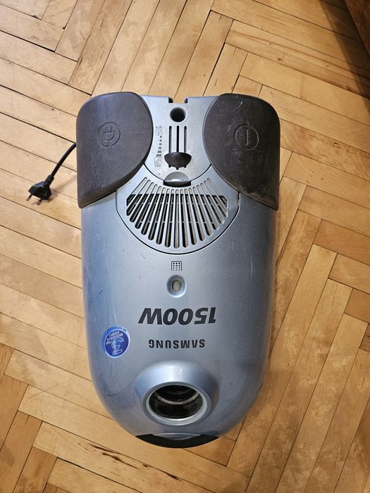 Пилосмоки Panasonic та 2 Samsung