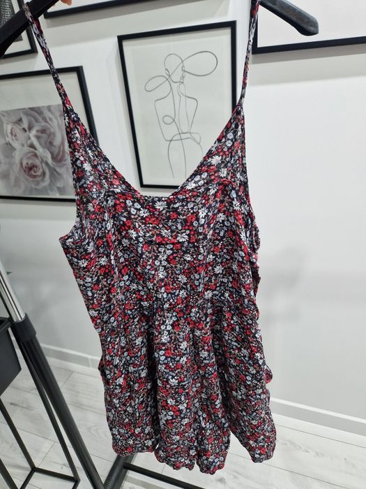 Kombinezon w kwiatki