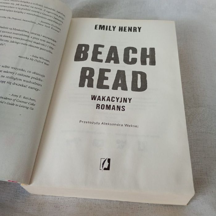 Beach Read. Emily Henry