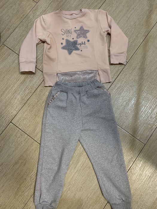 Костюм на дівчинку