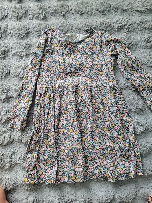 3 sukienki H&M - rozmiar 122/128