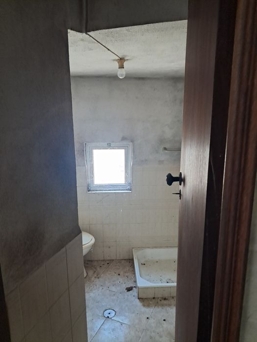 Venda casa T1  com loga