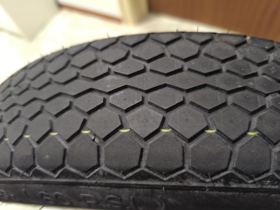 Pneu suplente Ford 4x108