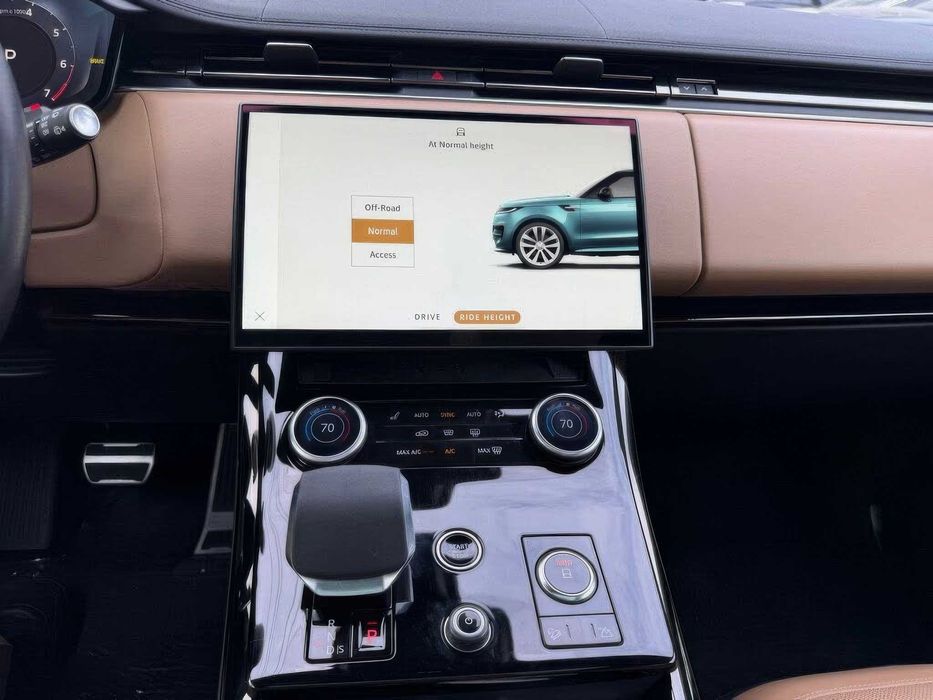 Land Rover Range Rover Sport      2023