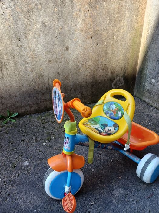 Triciclo do Mickey