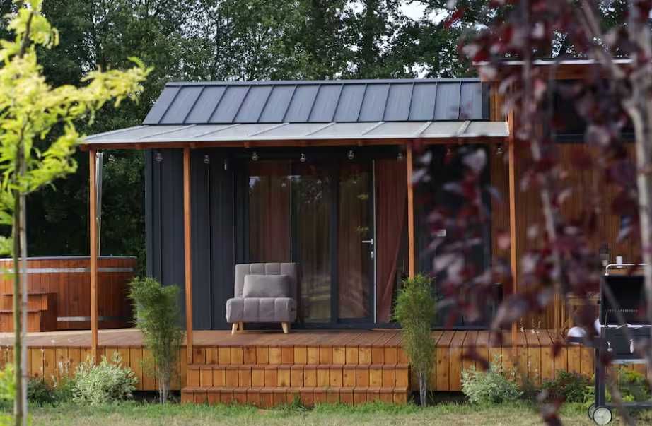 Domek na wsi z jacuzzi przy rzece. Cisza i spokój.