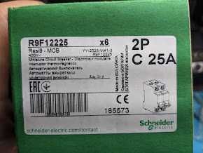 Автоматический выключатель c25 Schneider Resi9