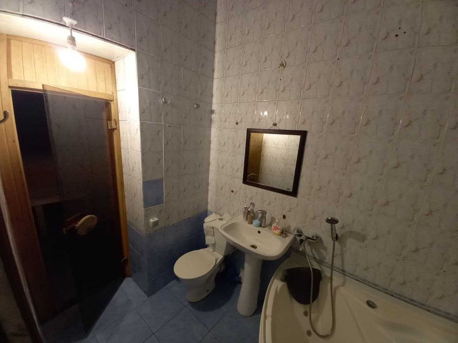 Продам квартиру з каміном вул Басейна 15 Центр Бесарабка Хрещатик