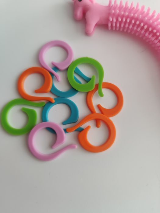 Маркери для в'язання, нитковдягач