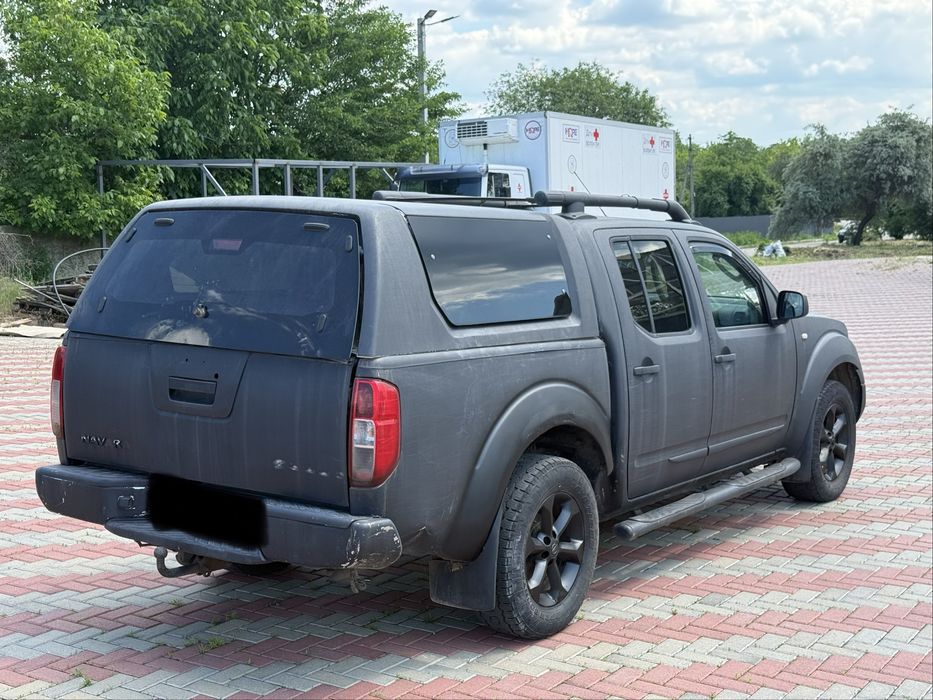 Продам Nissan Navara 4x4 лівий руль