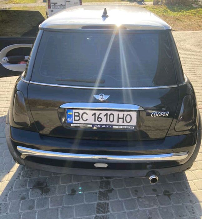 Міні купер 2001 року