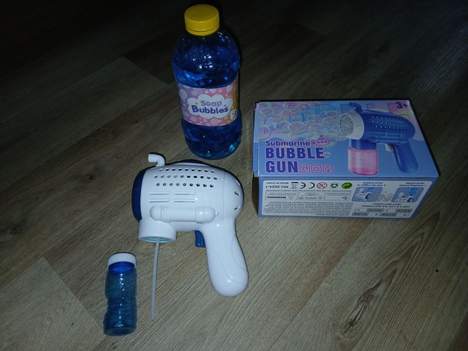 Пістолет для мильних бульбашок