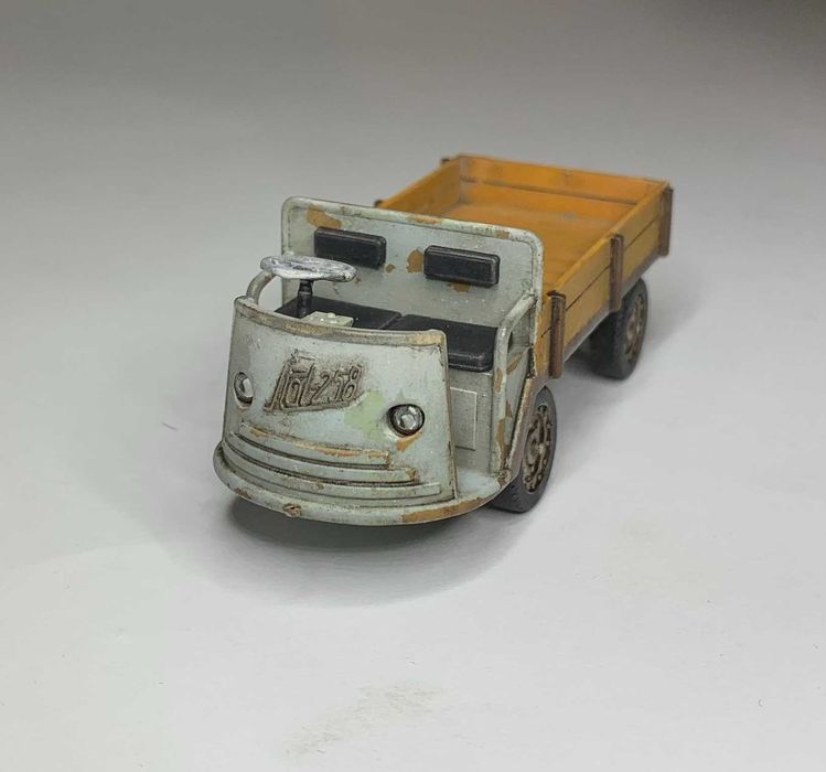 Stal 258  skala 1:43