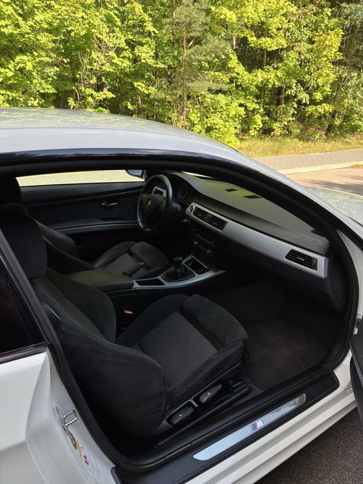 BMW E92 320i Coupe