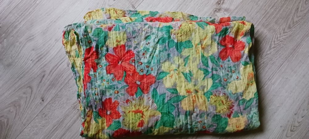 Kolorowy błyszczący szal chusta Pieces