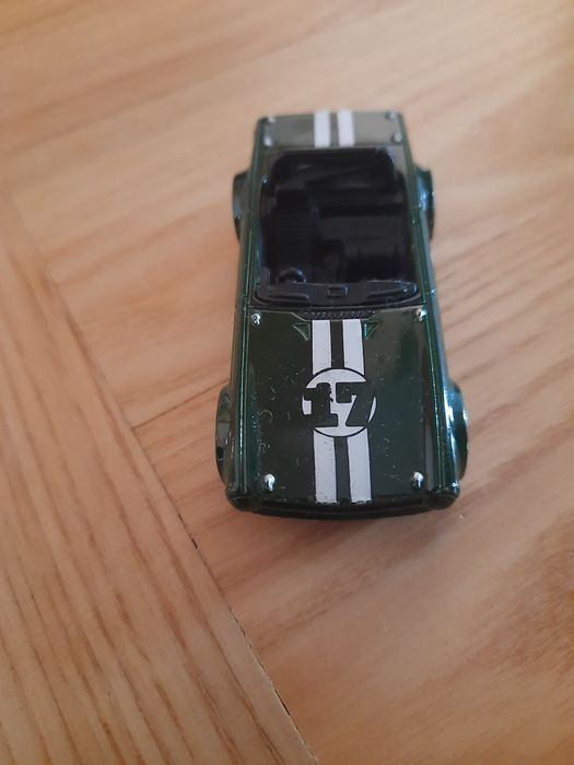 Sprzedam autko Hot Wheels