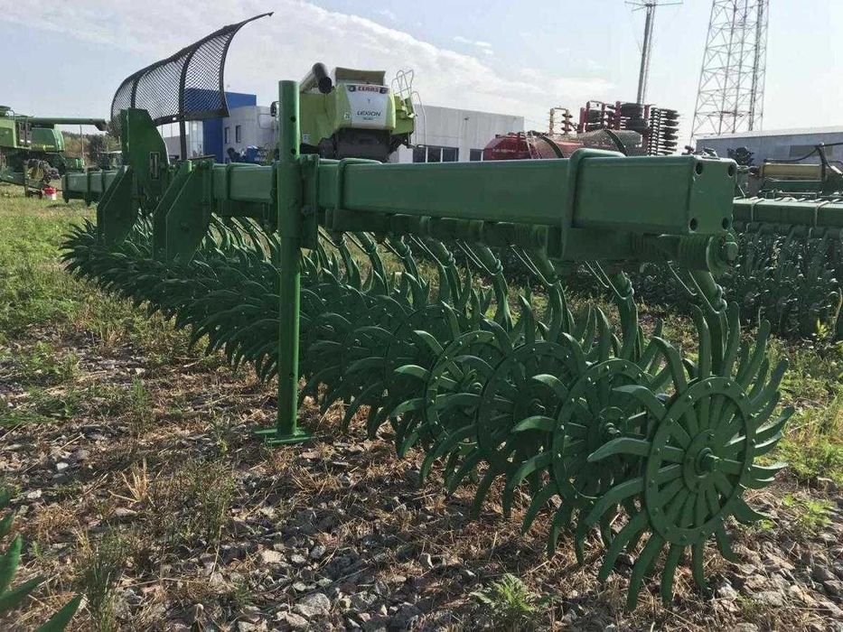 Ротаційна борона John Deere 400 4,5 м