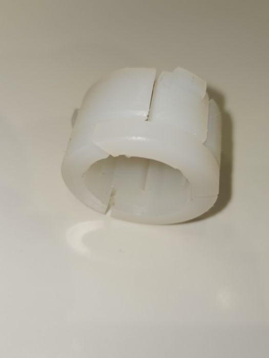 Втулка рулевой рейки Dacia Logan(качество 2ресурса)