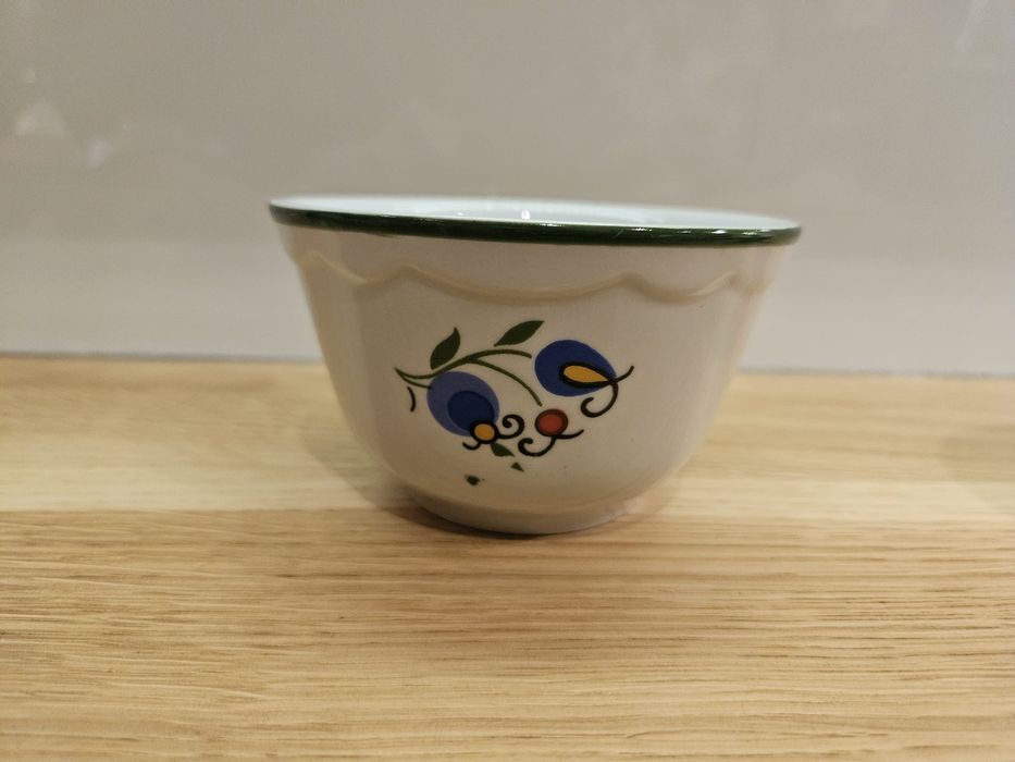 Stare miseczki Lubiana haft kaszubski Prl