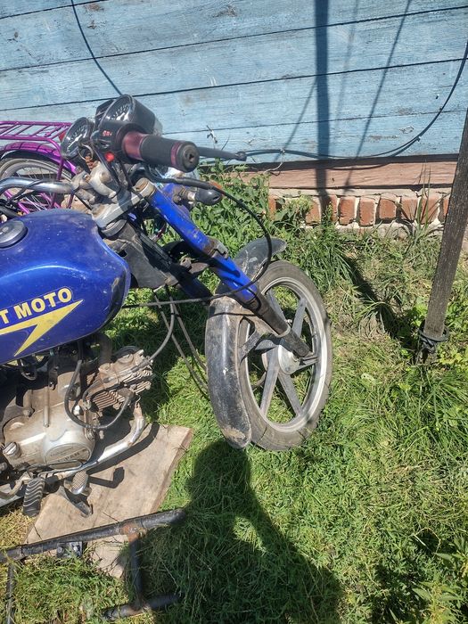 Продам мопед патріот альфа