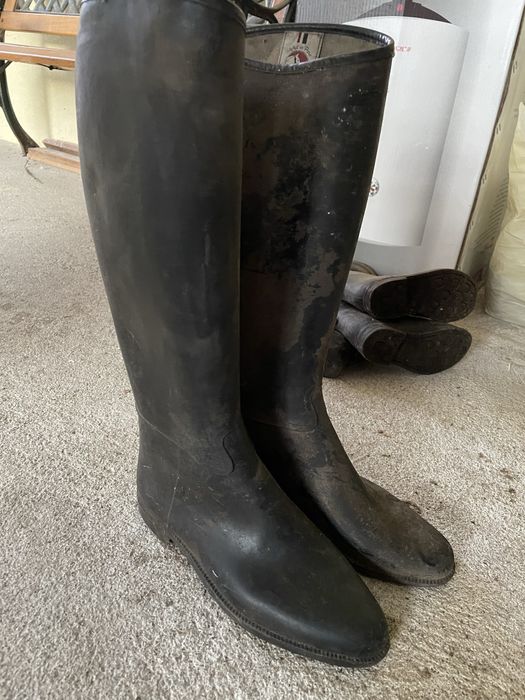 Varias botas equitaçao