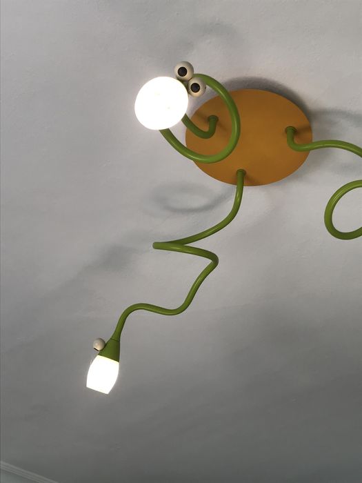 Vendo candeeiro de criança