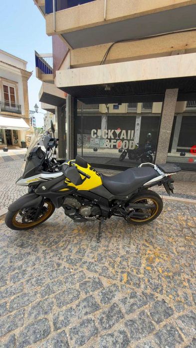 Suzuki V storm 650