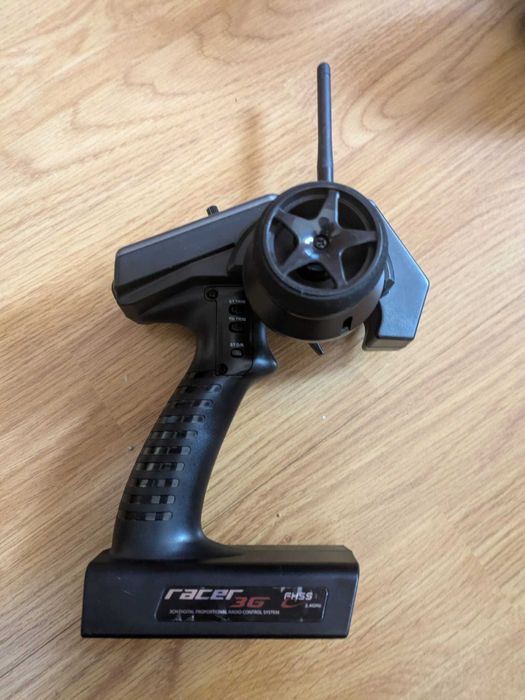 Vendo buggy-TT Escala: 1/10 (T2M RC  Pirate XL EP)